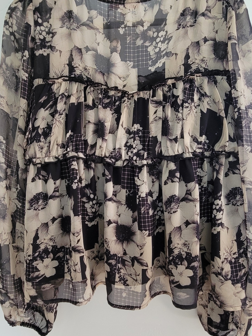 Floral Tiered Black and Cream Women's Blouse